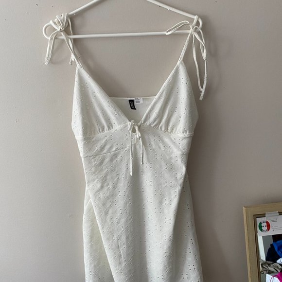 H&M mini Sundress! - Picture 4 of 5